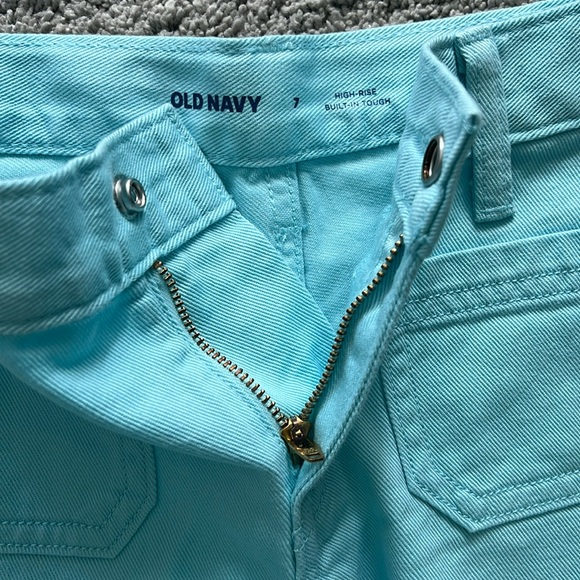 NWT Old Navy girls cut off shorts - Picture 2 of 4